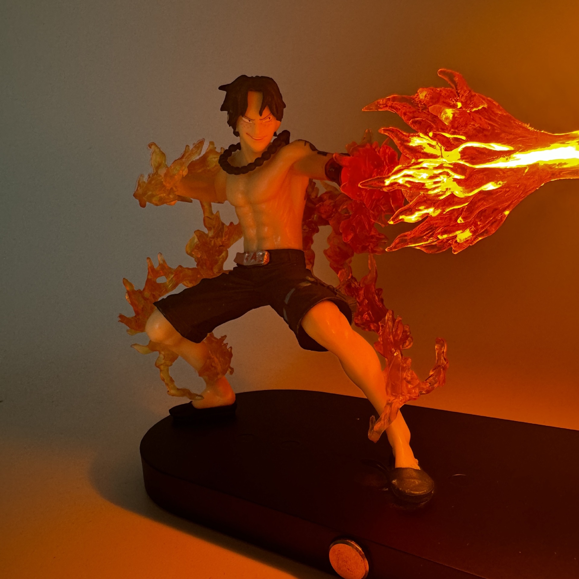 Fire Fist Ace Anime Night Ligh - Model Kit Luffy ulasan dan harga